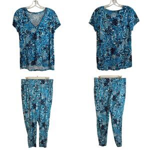 Lilly Pultizer Etta V Neck Top and Rici Stretch Jogger Pant Medium Jet Stream